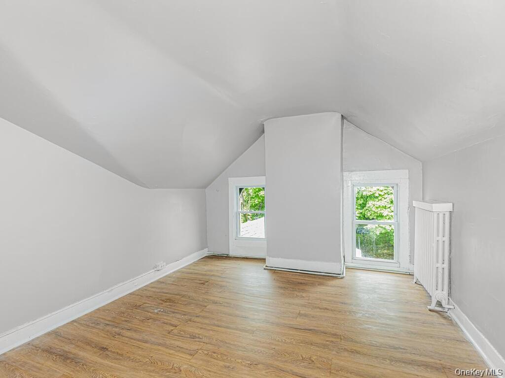 81 Washington St Property Photo 15