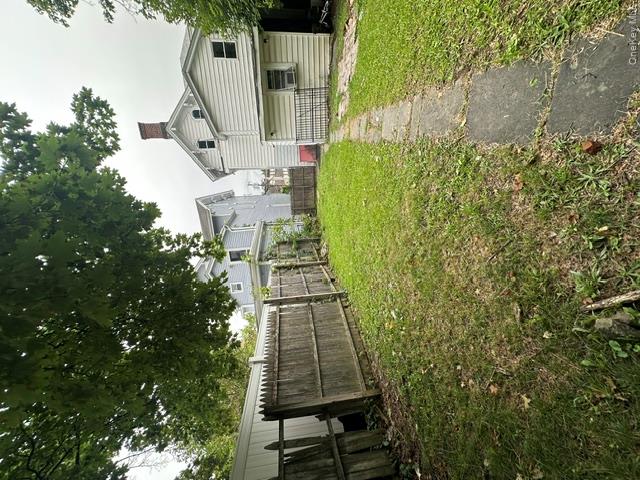 81 Washington St Property Photo 18
