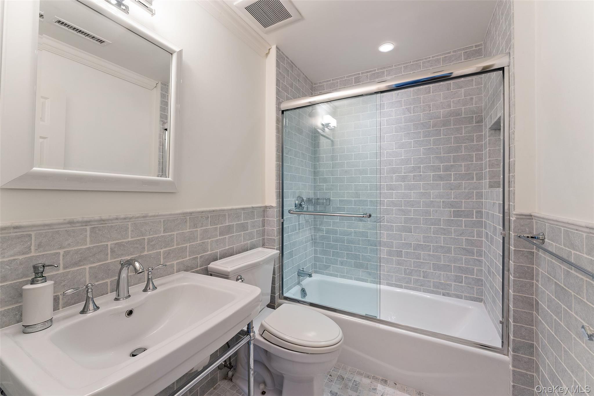 10 Broadmoor Road Property Photo 35
