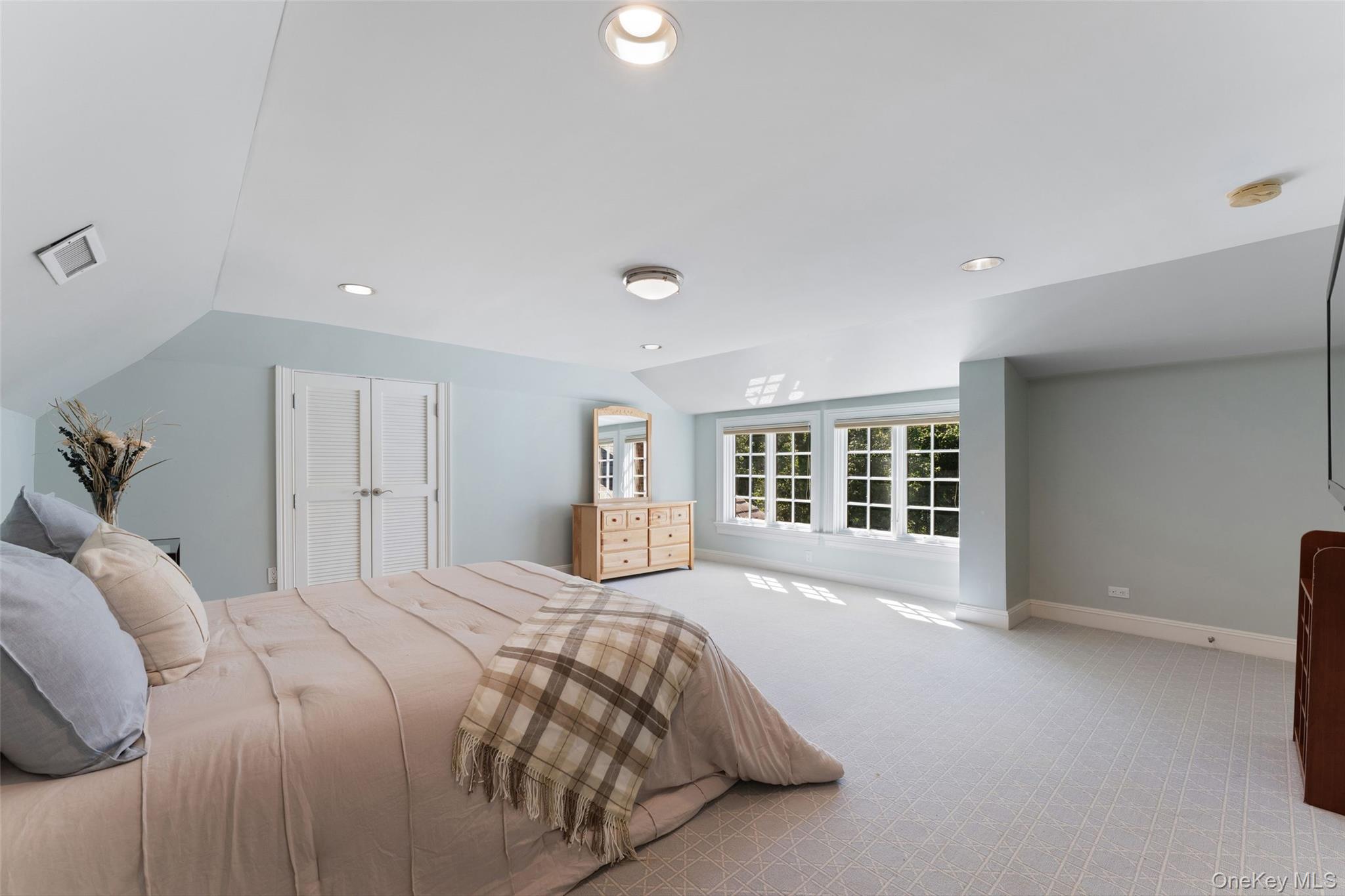 10 Broadmoor Road Property Photo 38