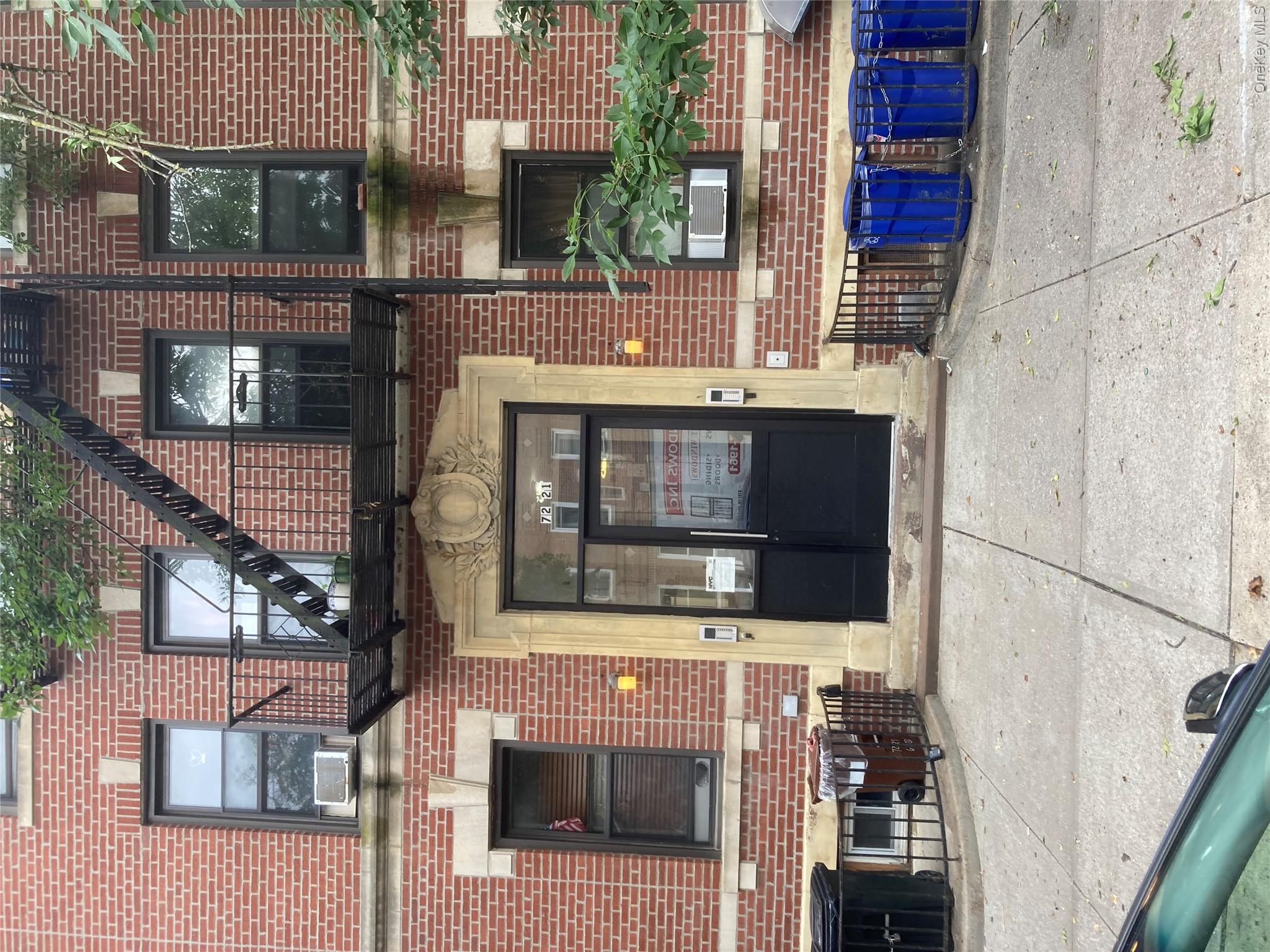 7221 67th Street Property Photo 1