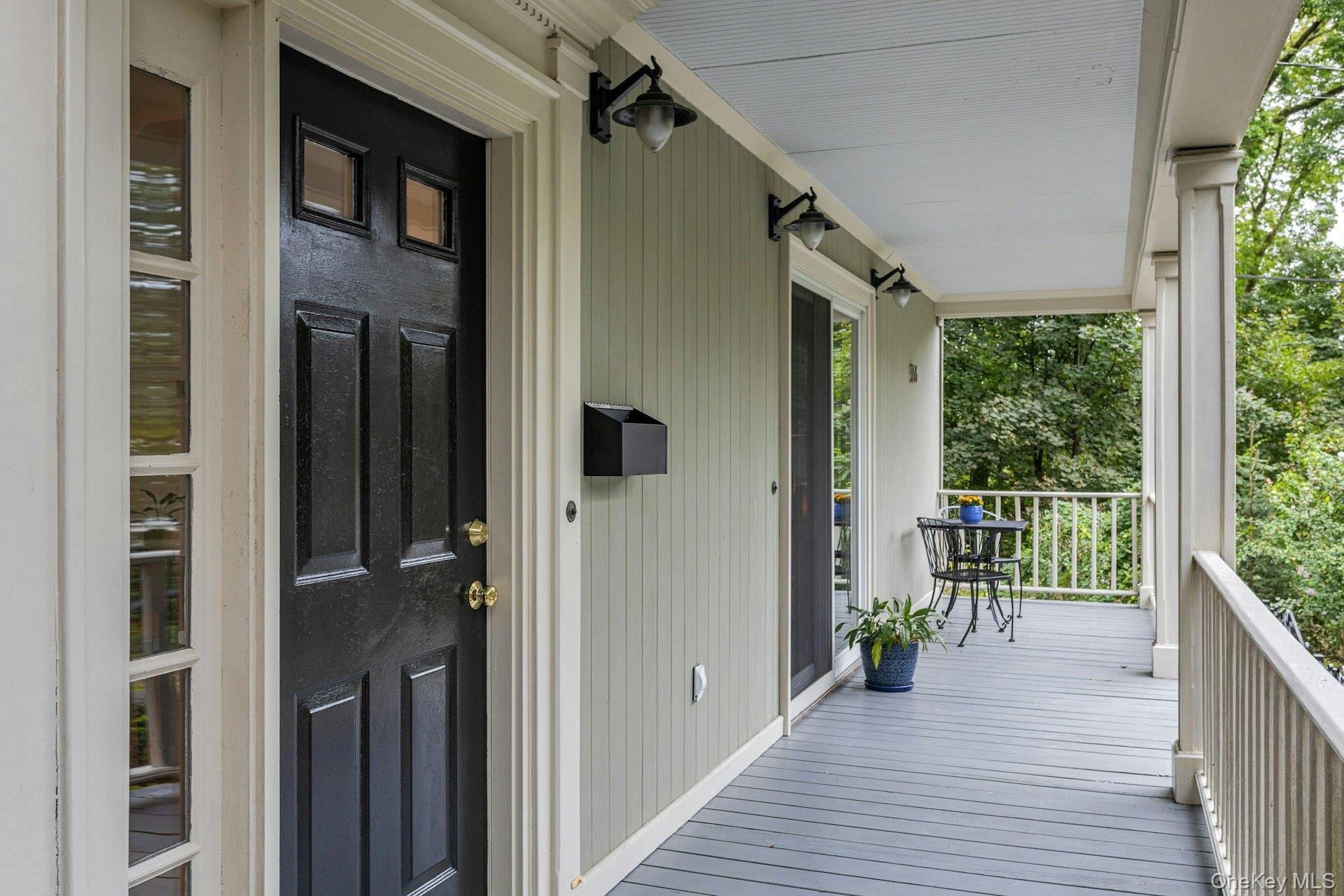 156 Grove Street Property Photo 7