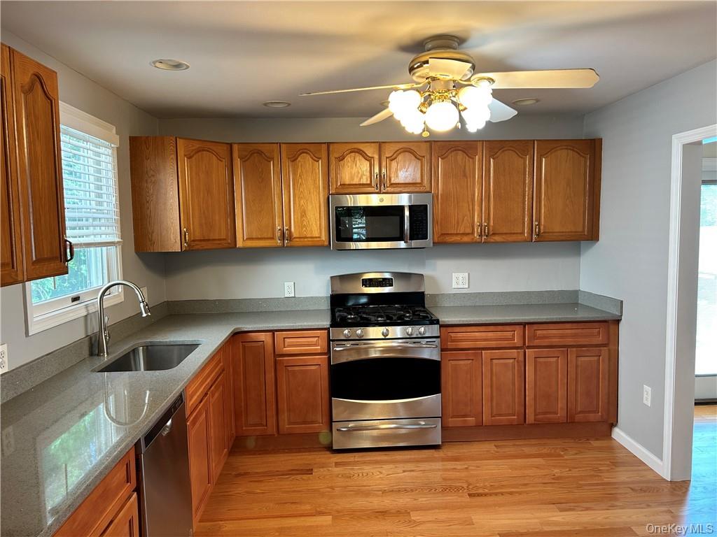 45 Holland Street Property Photo 5