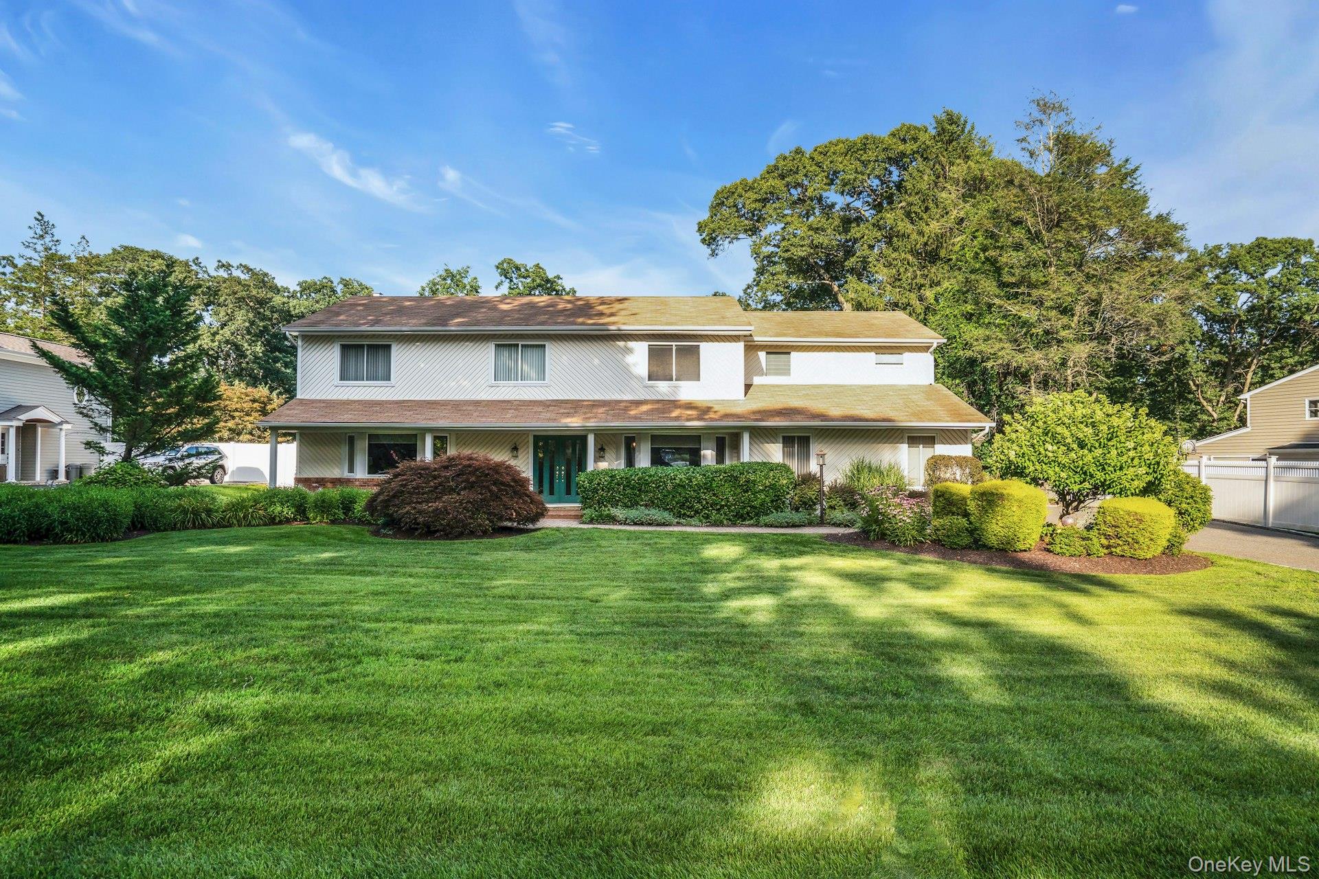14 Tree Hollow Lane Property Photo 3