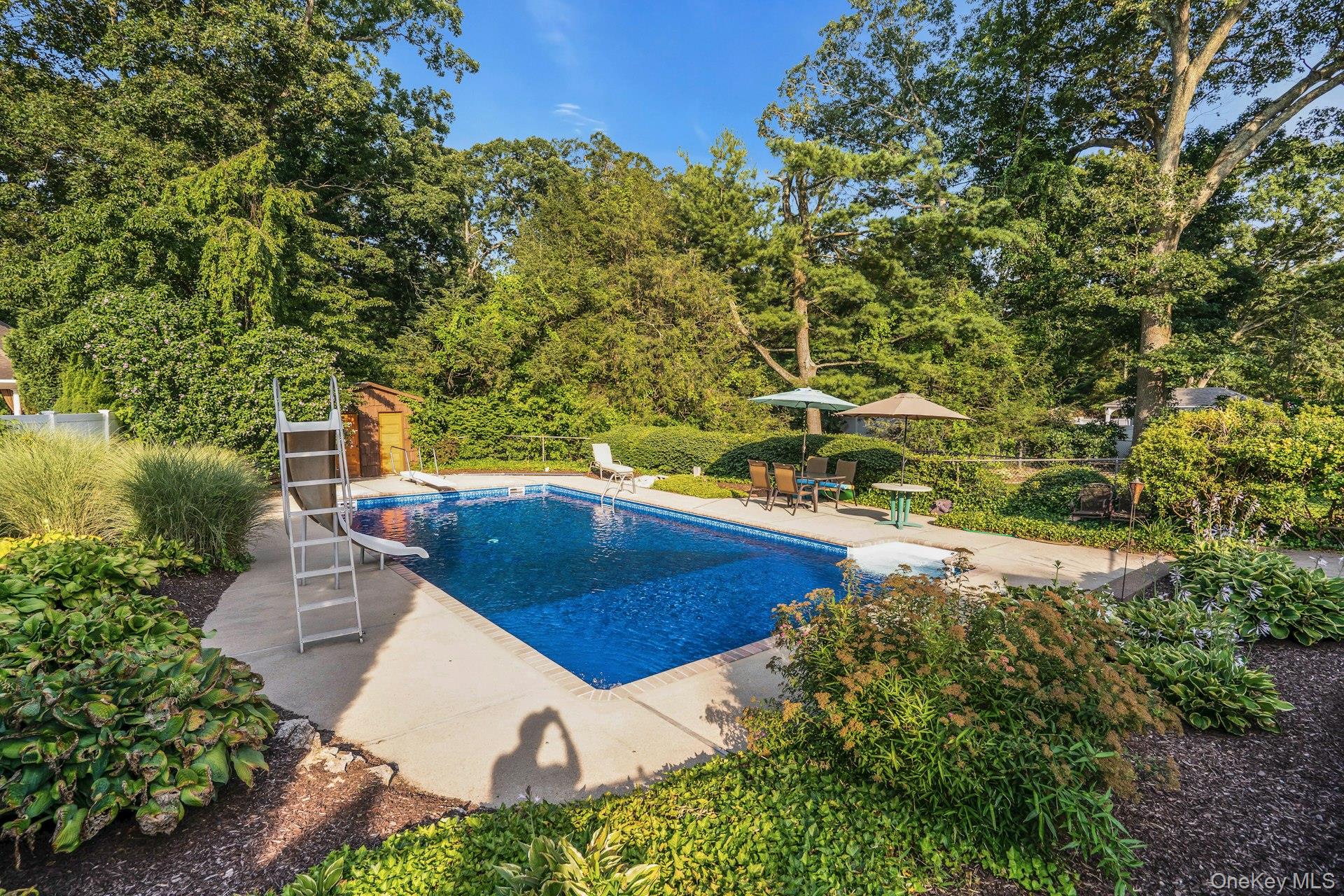 14 Tree Hollow Lane Property Photo 43