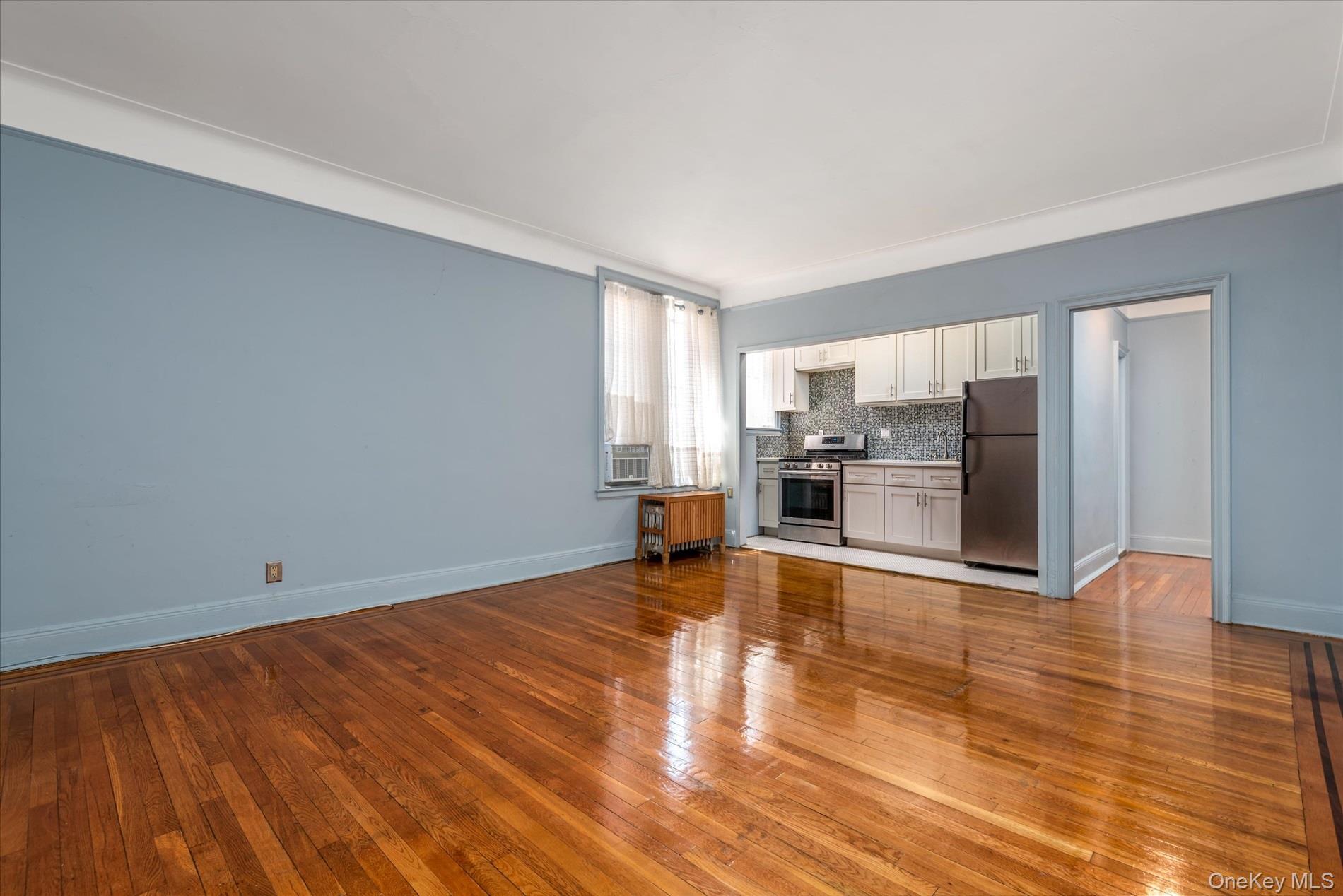 59-11 Queens Boulevard 4p Property Photo 6