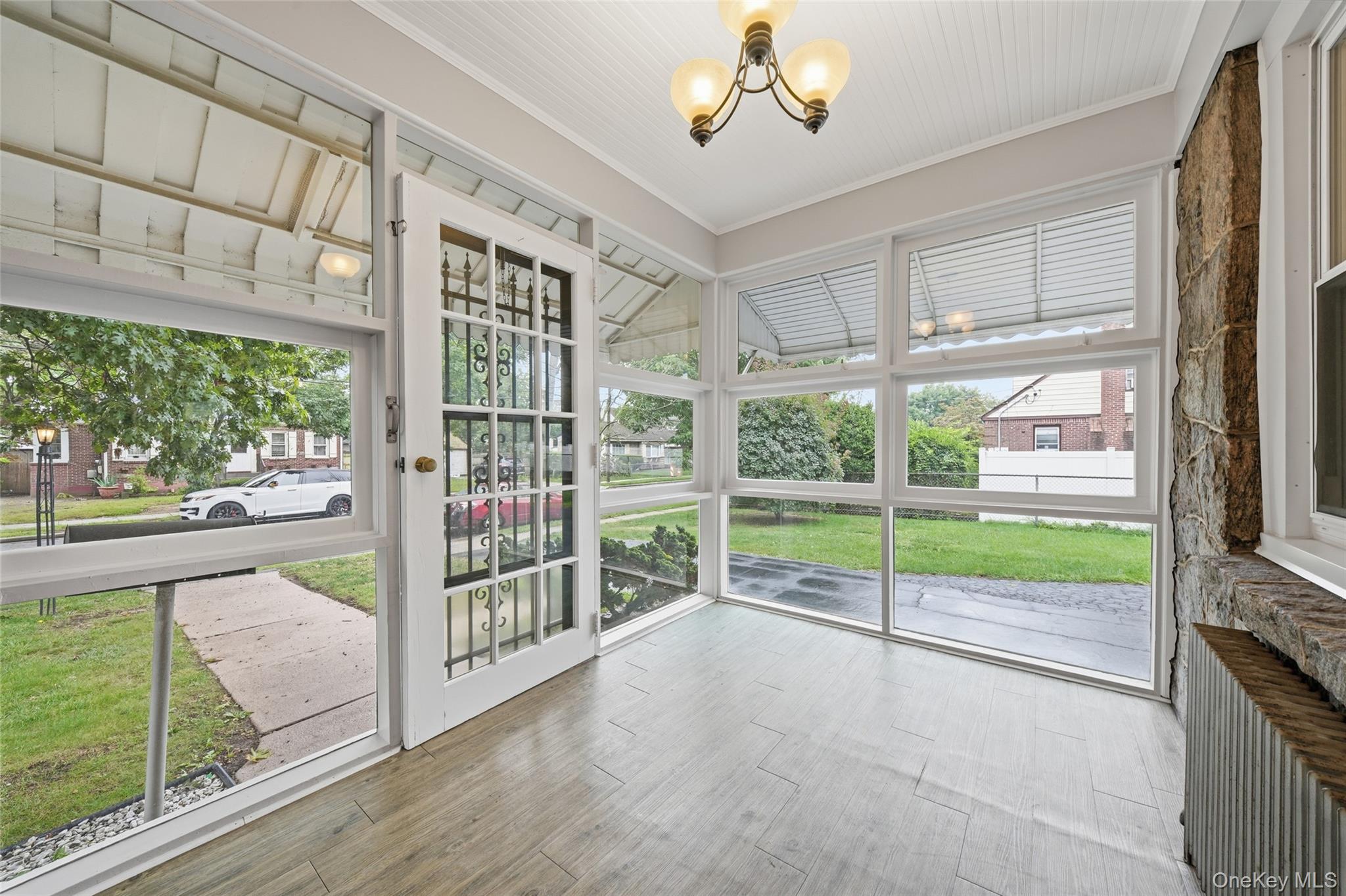 470 Ray Street Property Photo 3