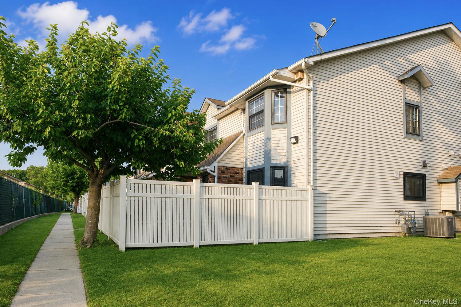 7 Shirra Avenue A Property Photo 4