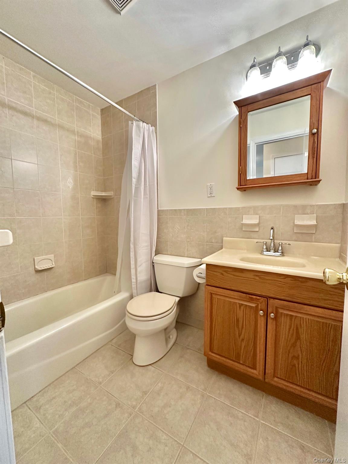 1 Germonds Village 14 Property Photo 9