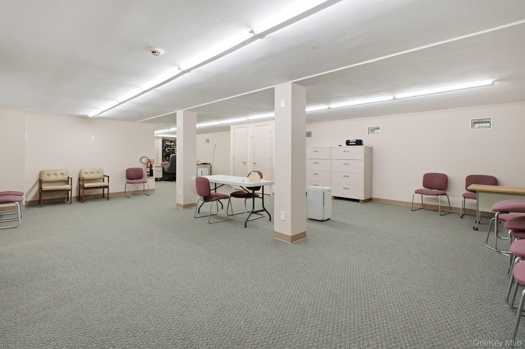 225 Howell Avenue Property Photo 19