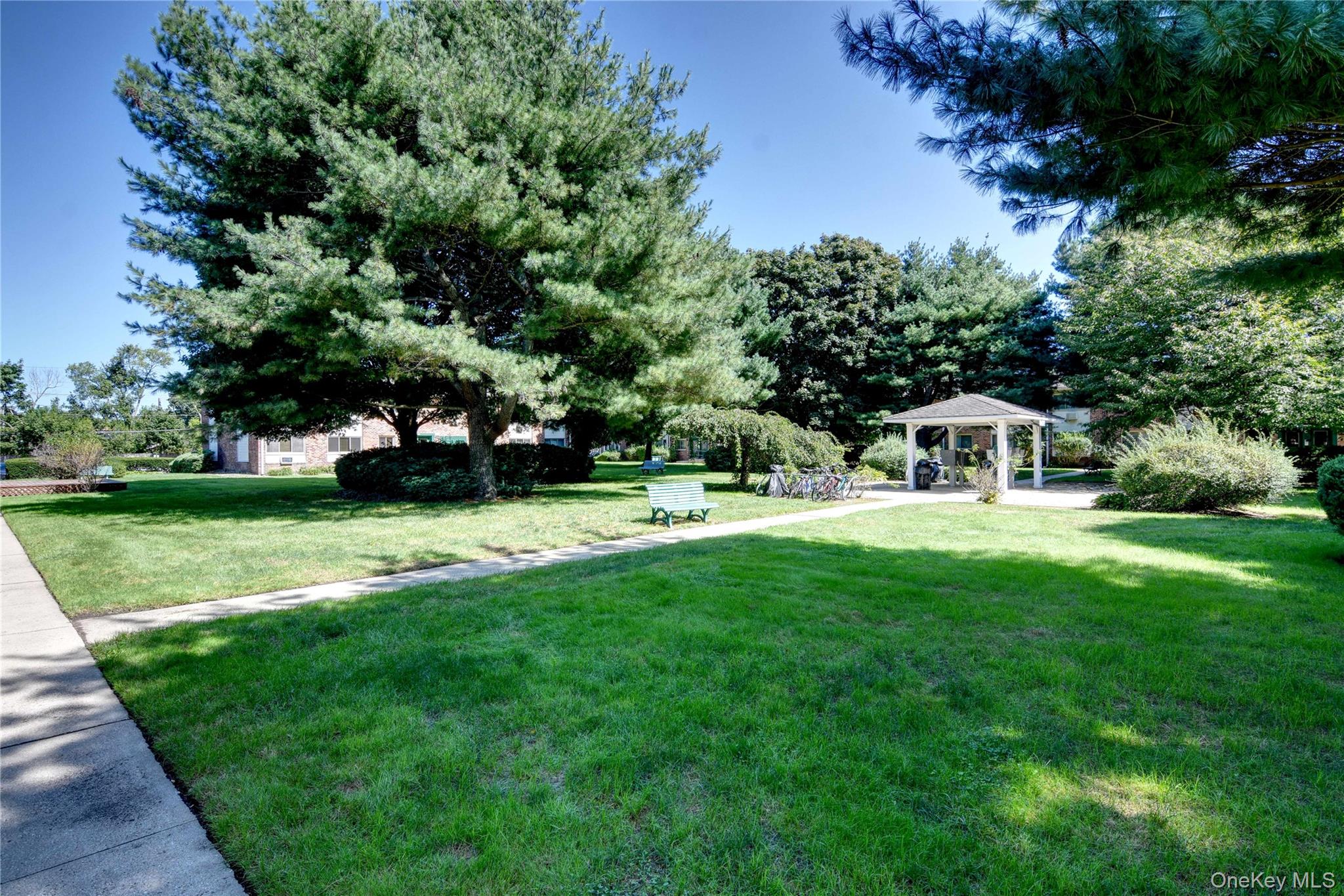 2453 Union Boulevard 39b Property Photo 14