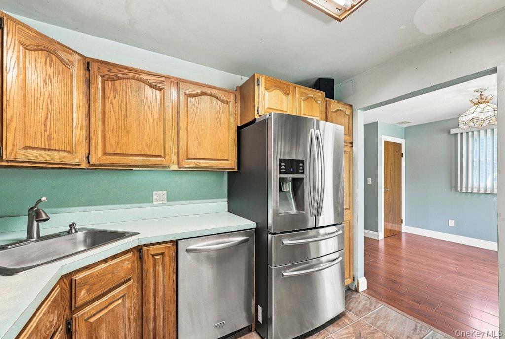 3905 Clove Court Property Photo 13