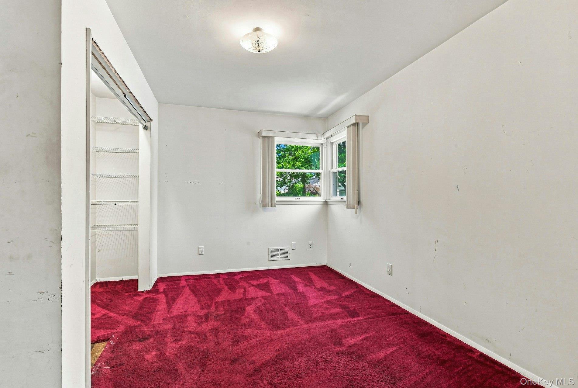 3905 Clove Court Property Photo 17