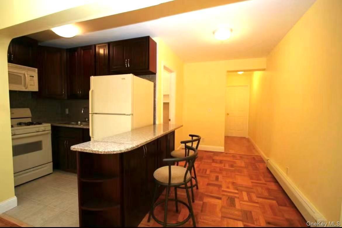 1029 115th Street Property Photo 2