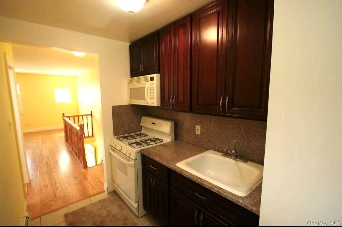 1029 115th Street Property Photo 5