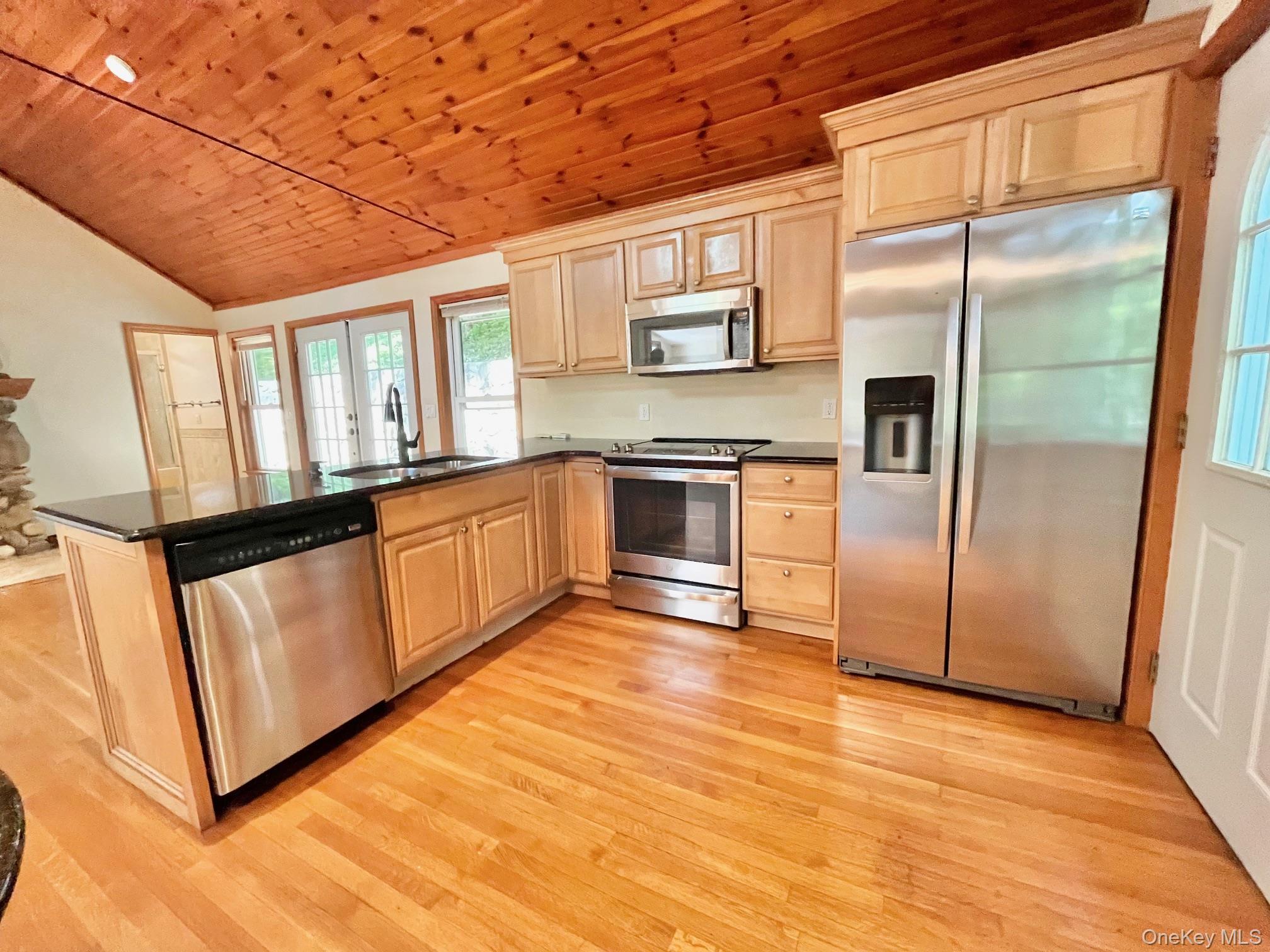 8 Anton Place Property Photo 1