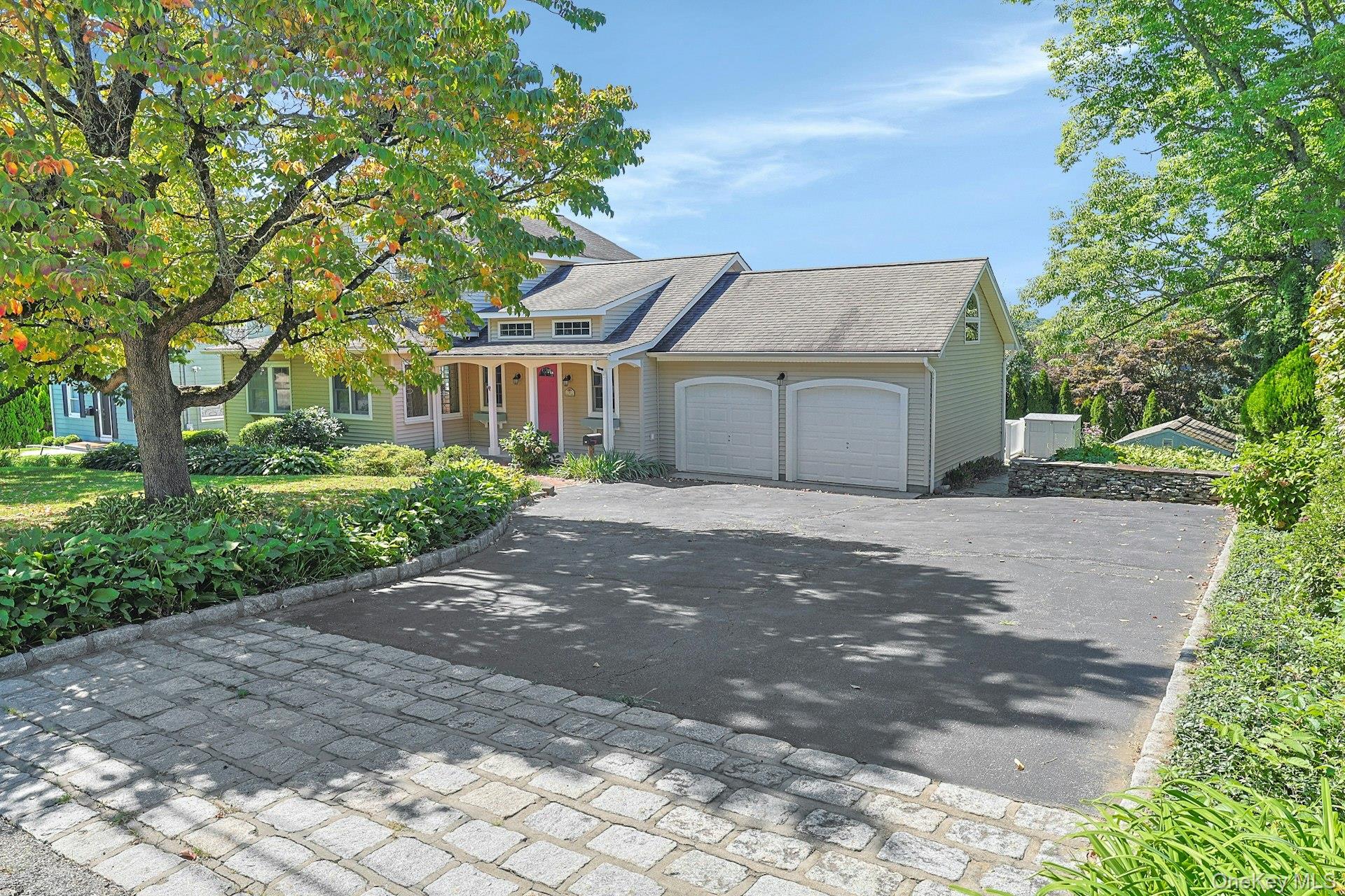 19 Wall Avenue Property Photo 2