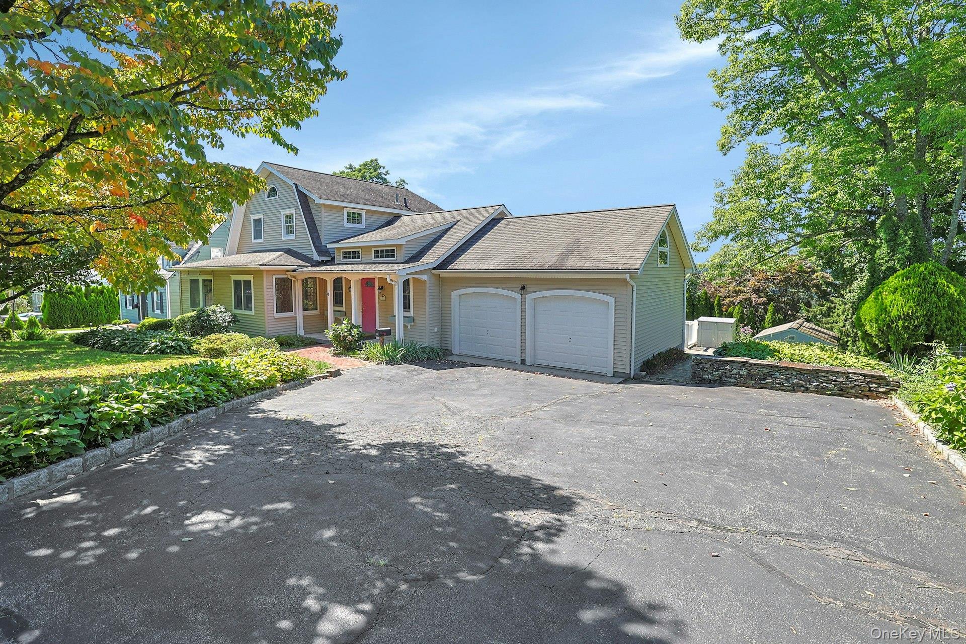 19 Wall Avenue Property Photo 3