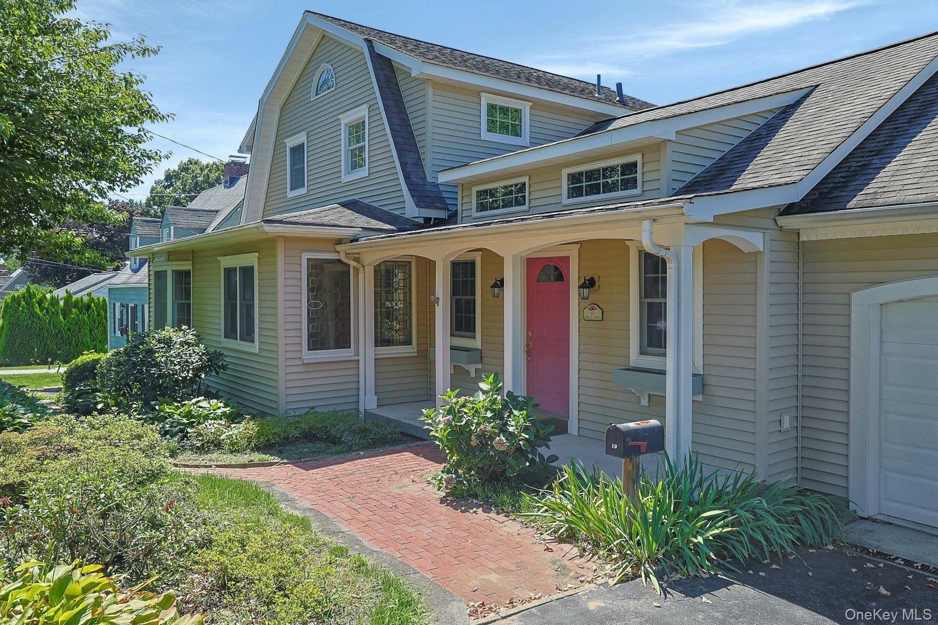 19 Wall Avenue Property Photo 4