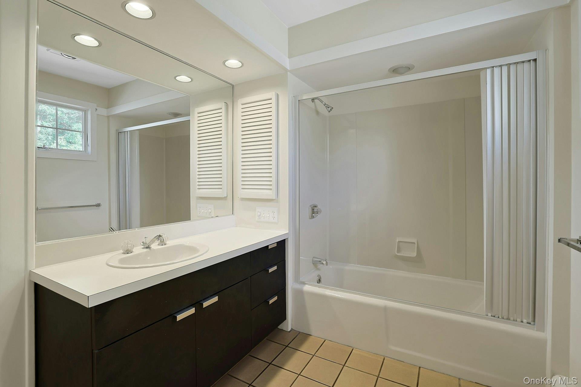 19 Wall Avenue Property Photo 30