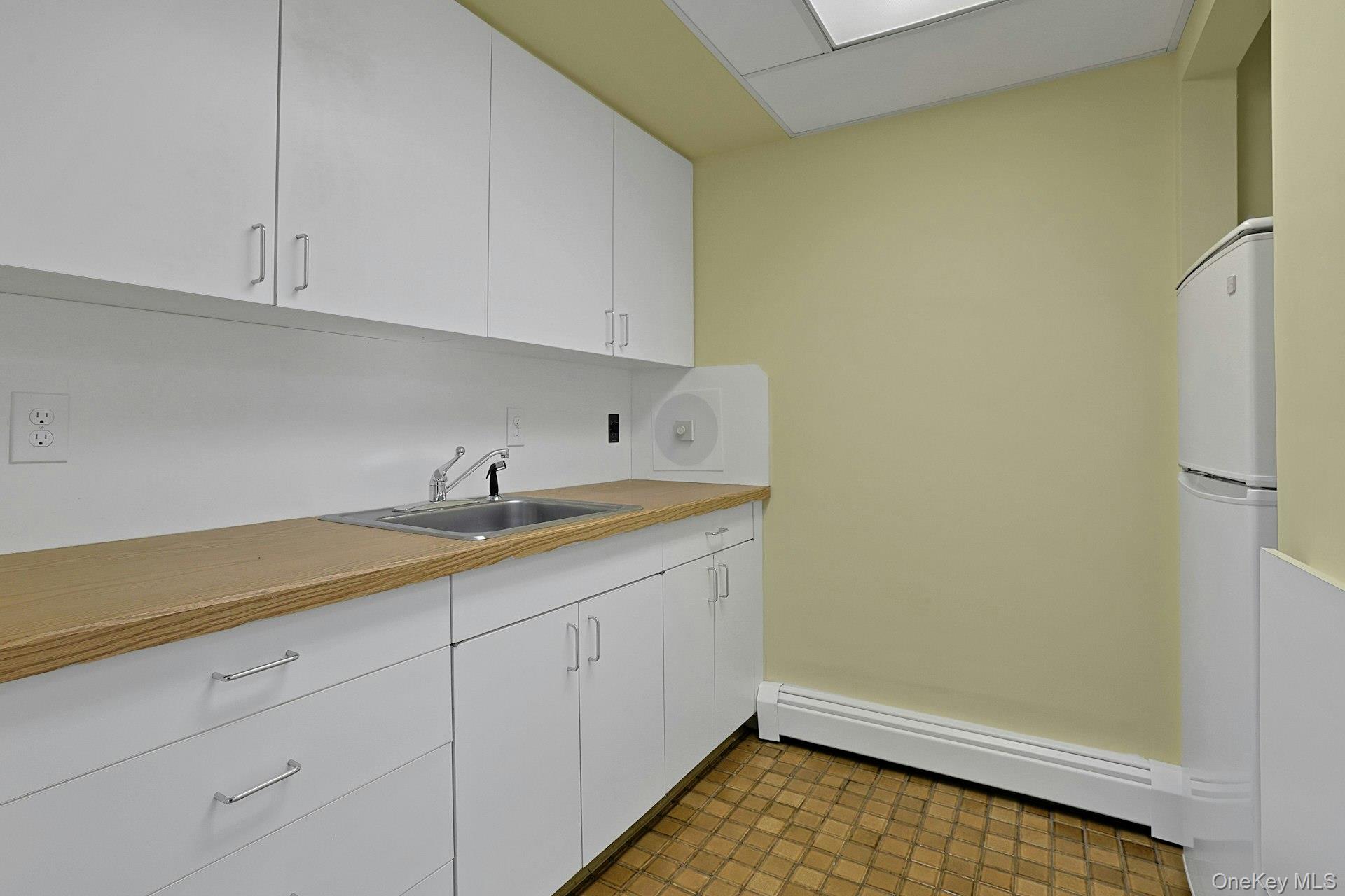 19 Wall Avenue Property Photo 40