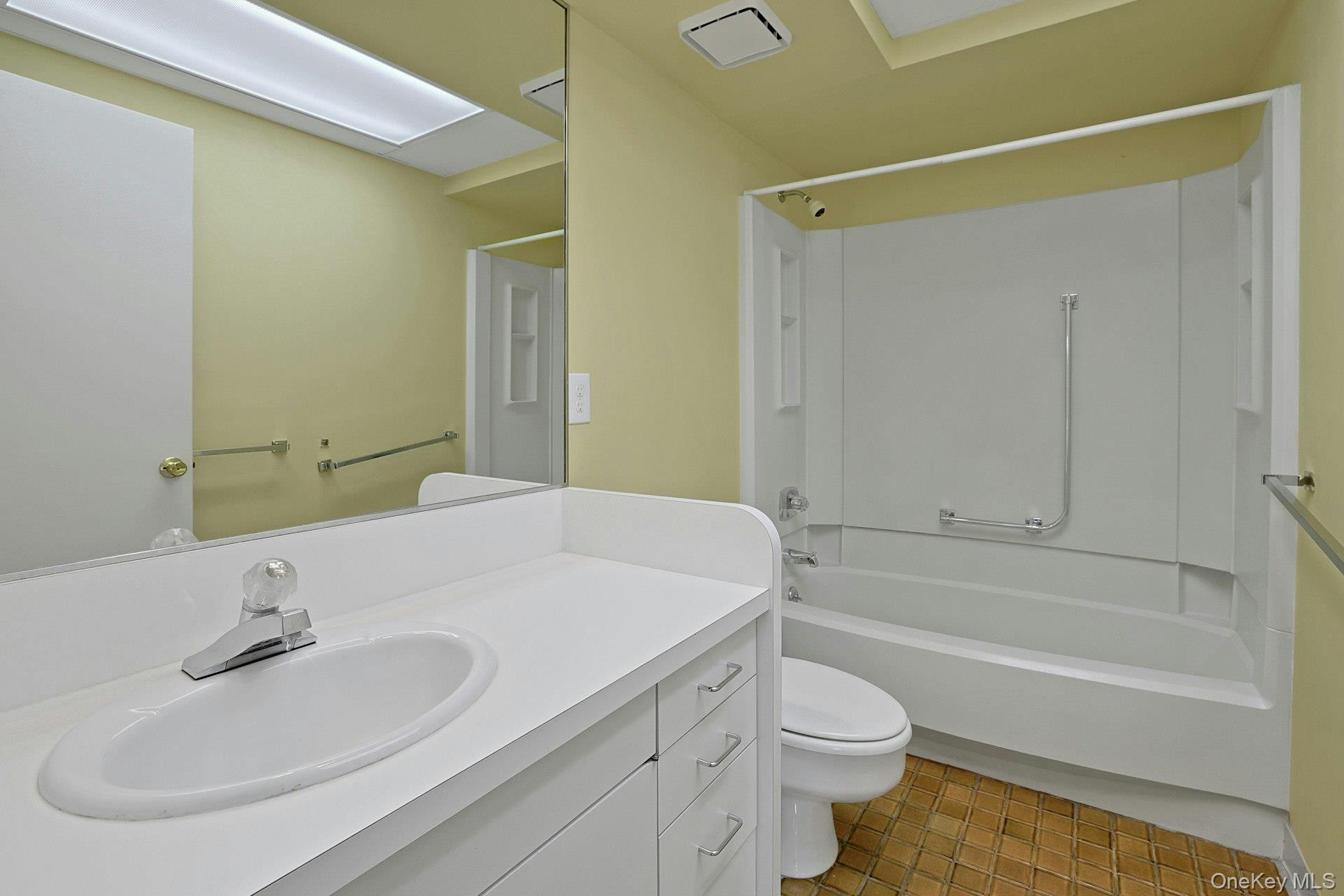 19 Wall Avenue Property Photo 41