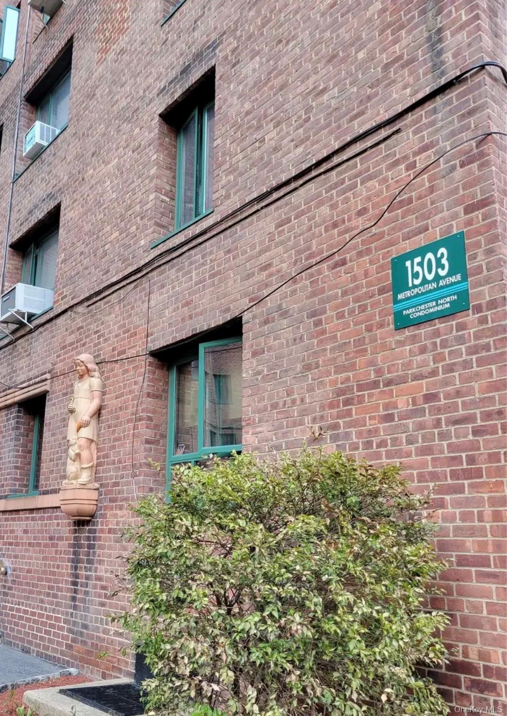 1503 Metropolitan Avenue 7e Property Photo 3