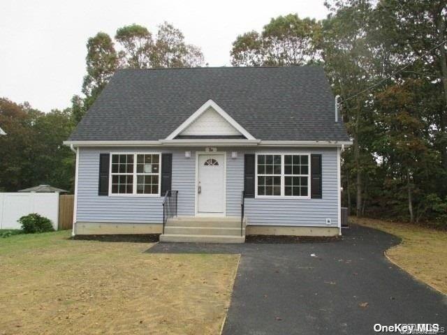 647 Doane Avenue Property Photo 1