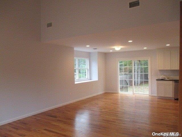 647 Doane Avenue Property Photo 4