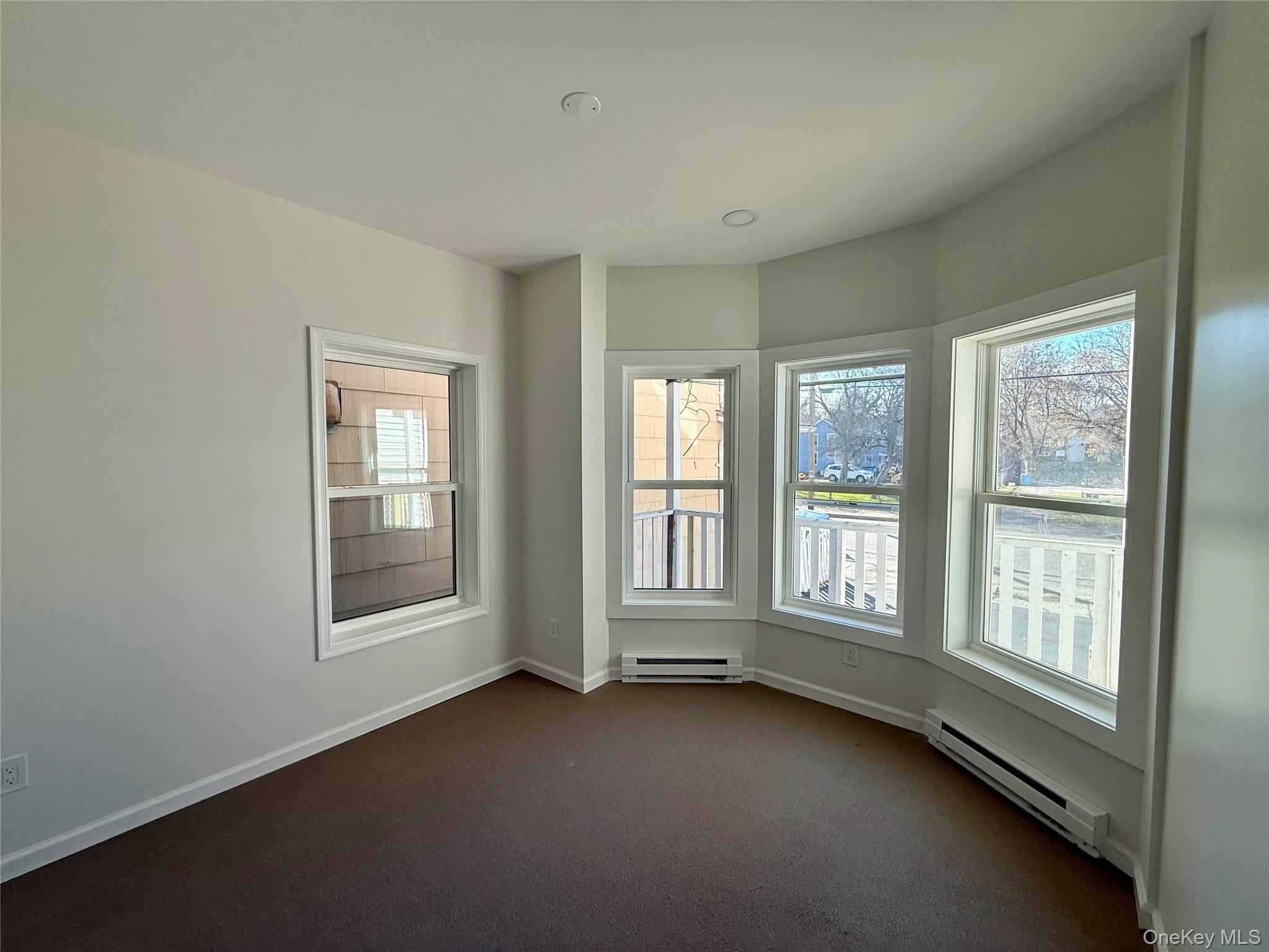 172 Front Street 172 Property Photo 8