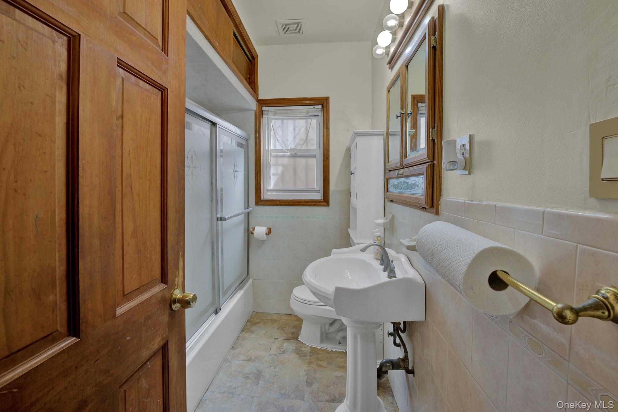 124-19 193rd Street Property Photo 6