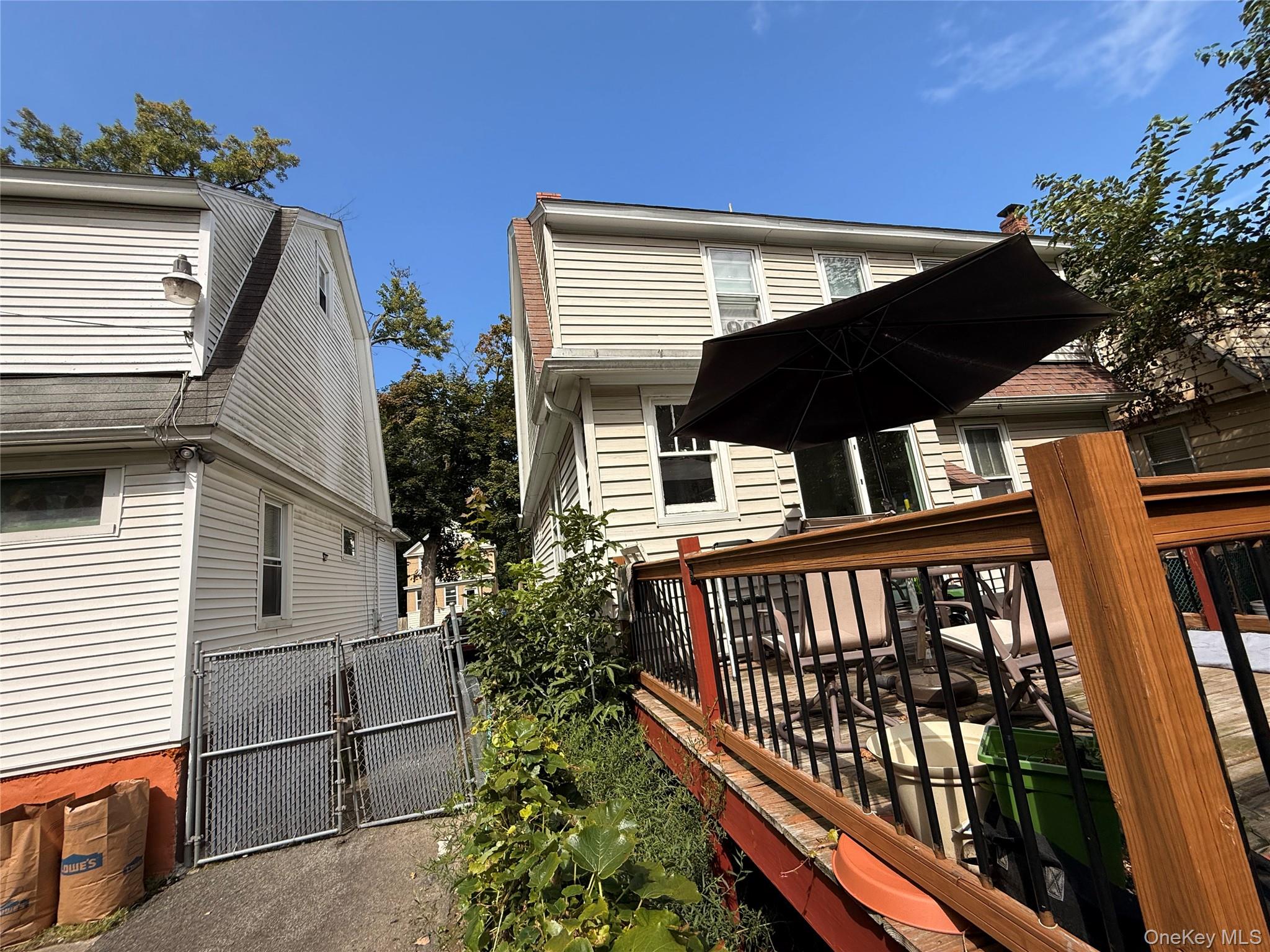 30 Bogart Ter Property Photo 12