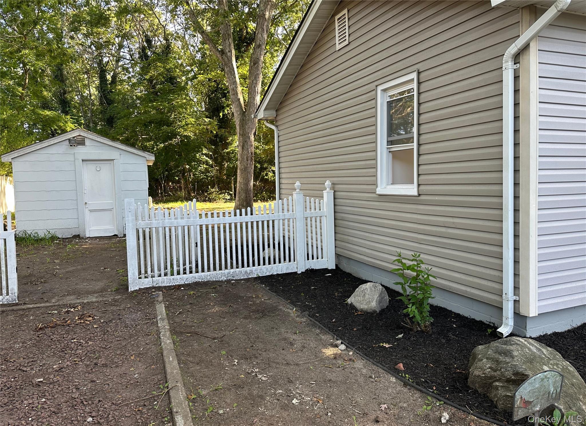 10 Barclay Road Property Photo 26