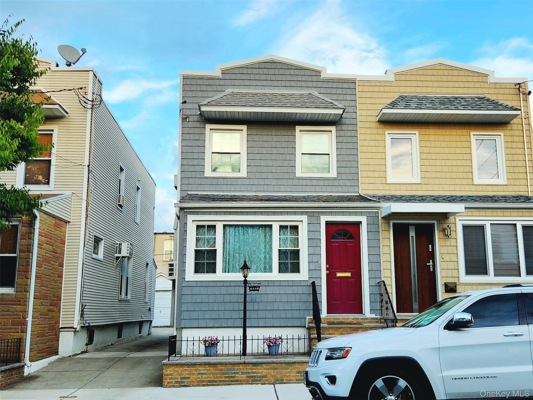 7431 64th Street Property Photo 1