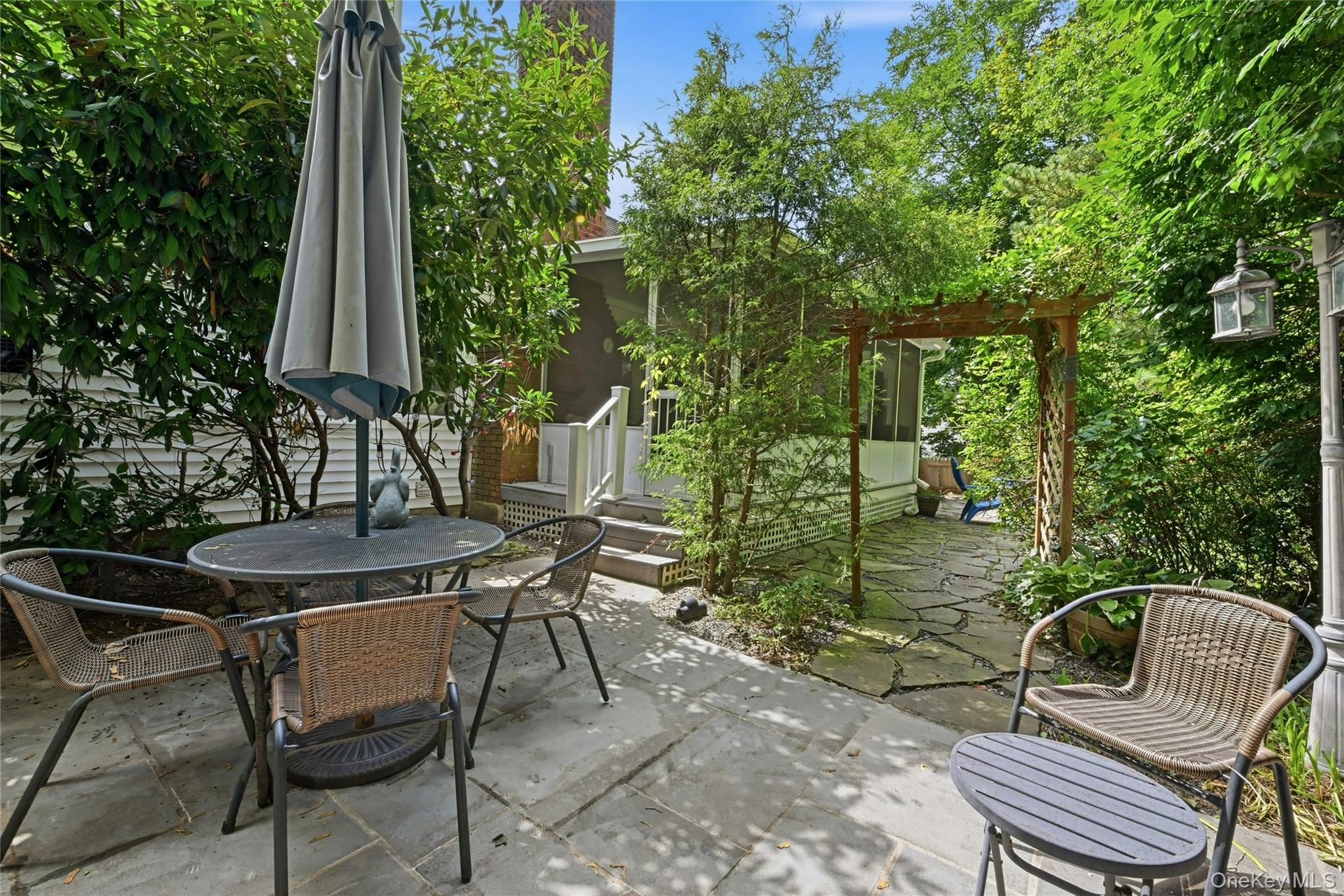 40 Cliftwood Drive Property Photo 22