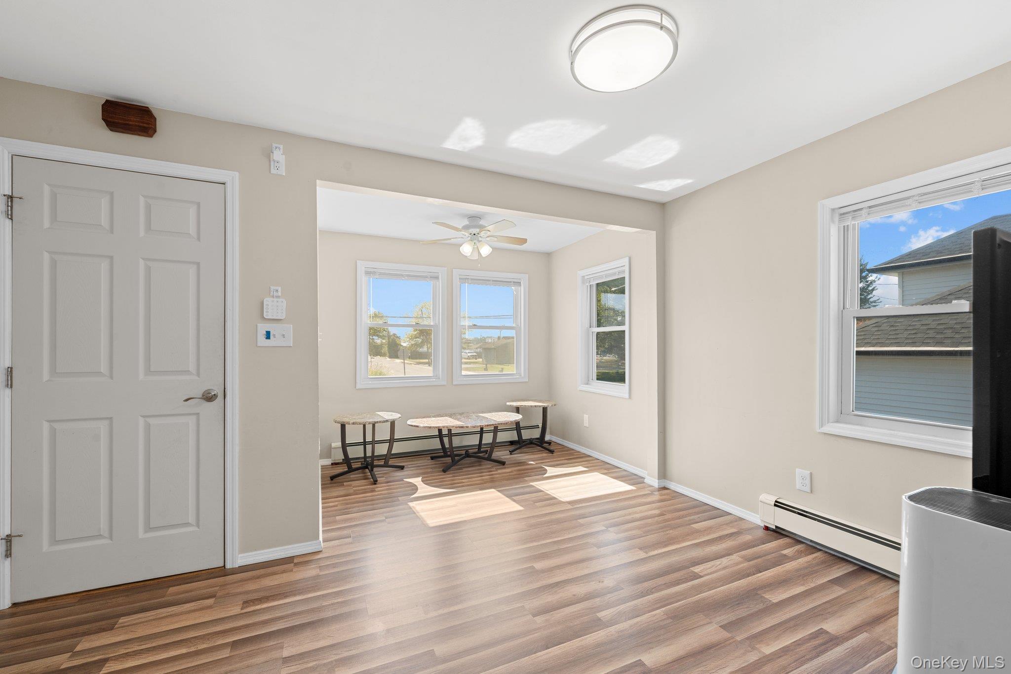 109 Laurel Street Property Photo 6