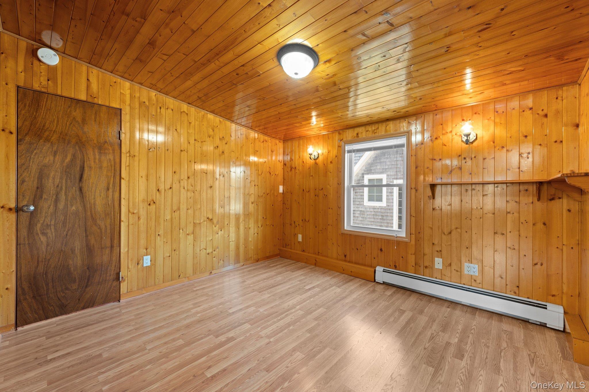 109 Laurel Street Property Photo 23