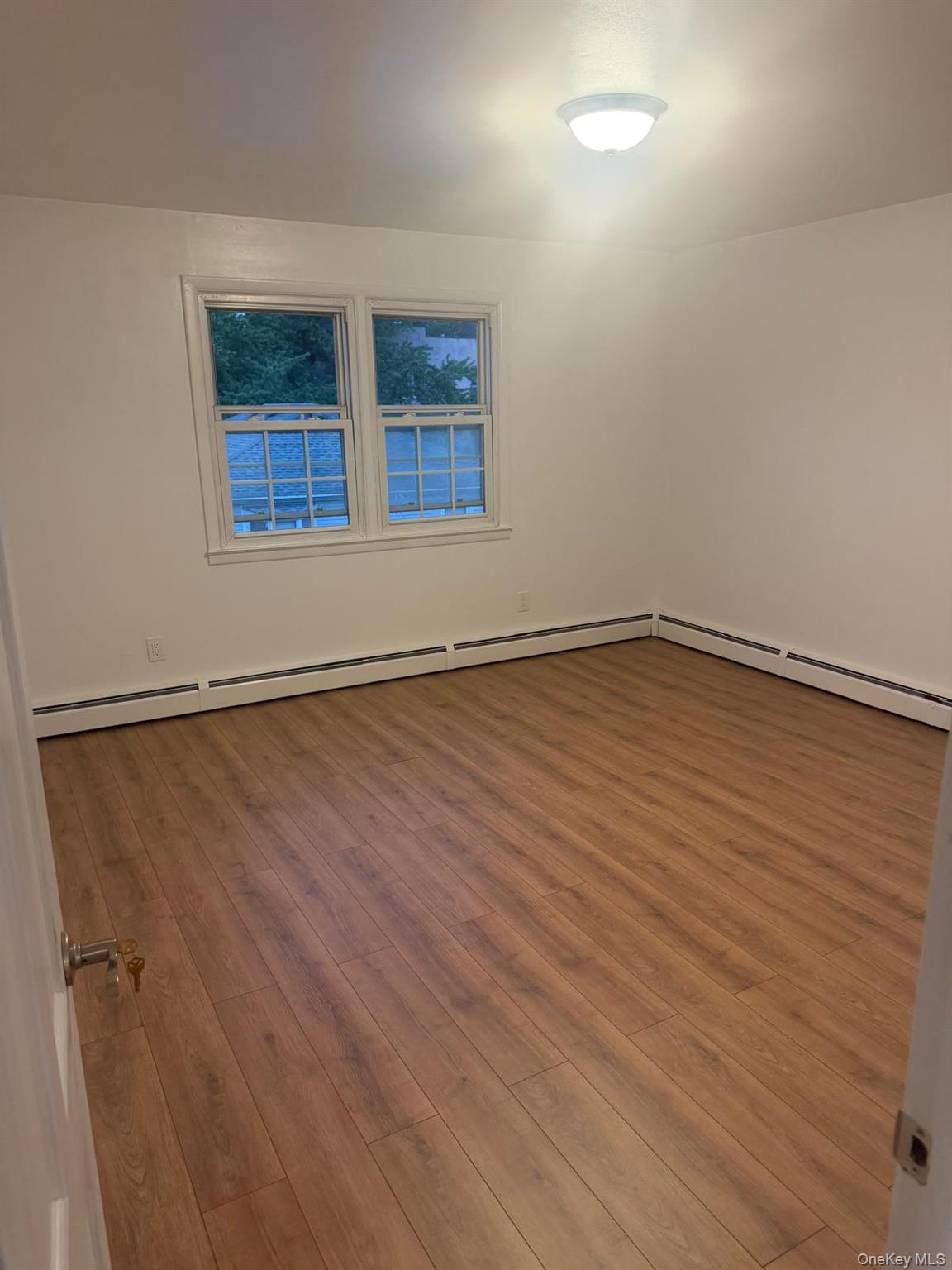 31 Yonkers Terrace Property Photo 3