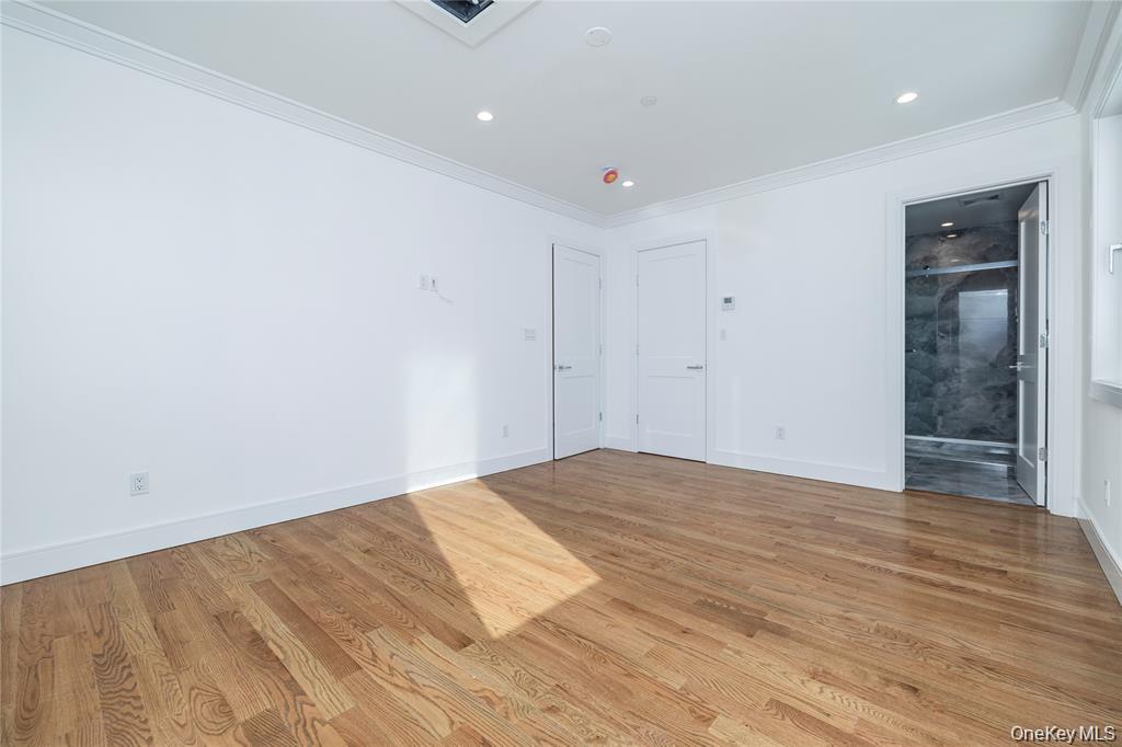 550 E Harrison Street Property Photo 30