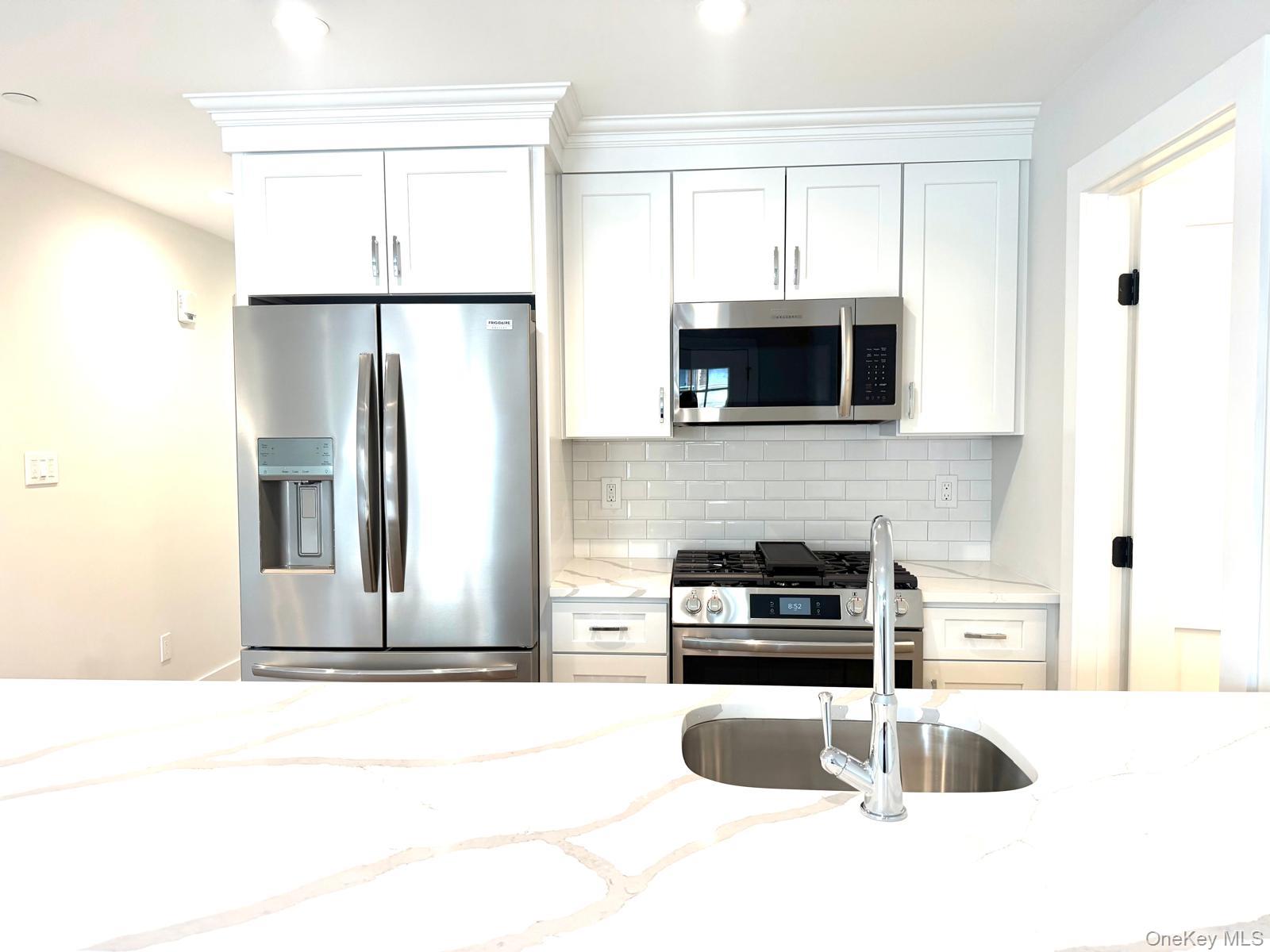 161 Union Avenue 5 Property Photo 6