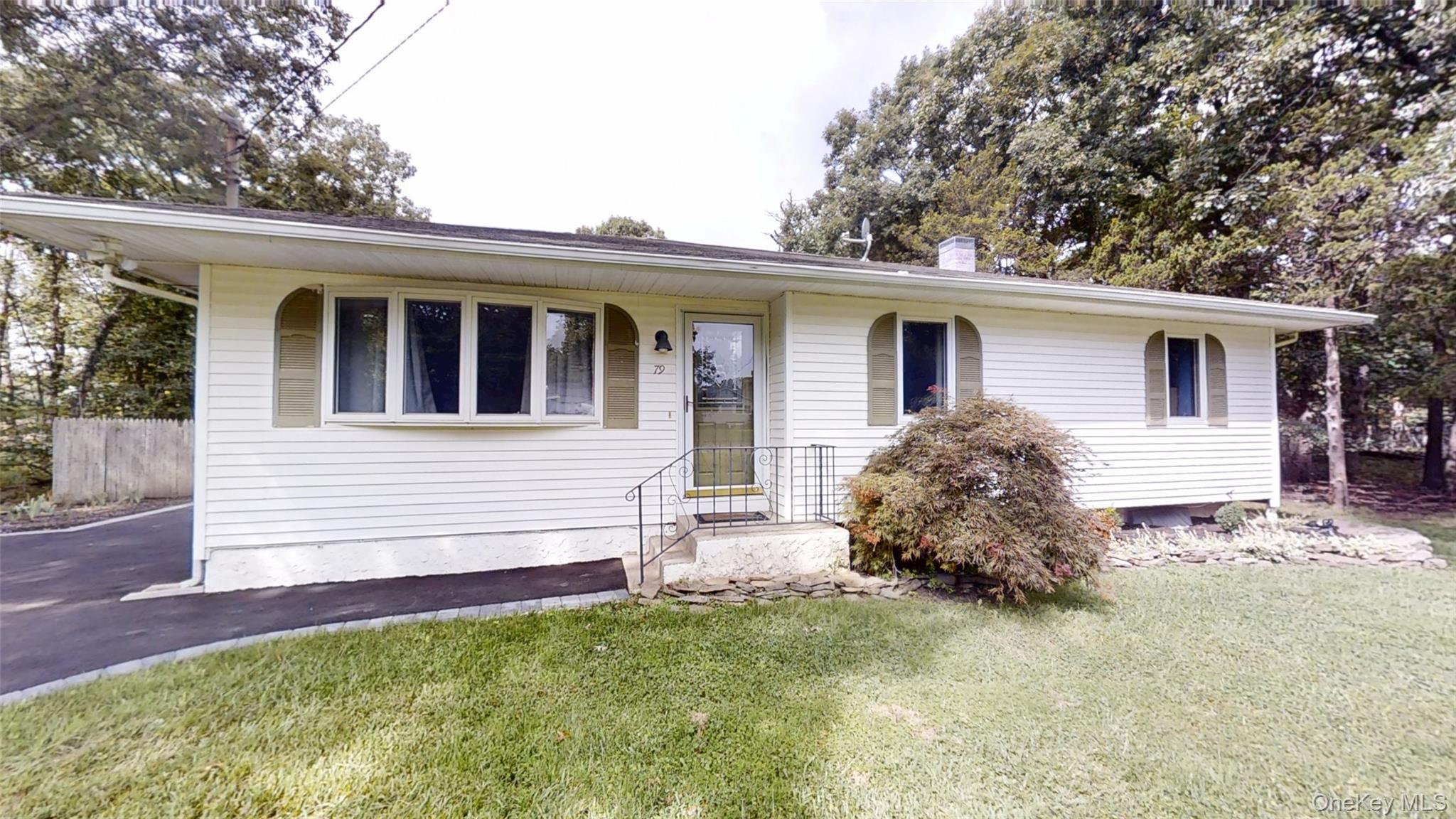 79 Yaphank Avenue Property Photo 1