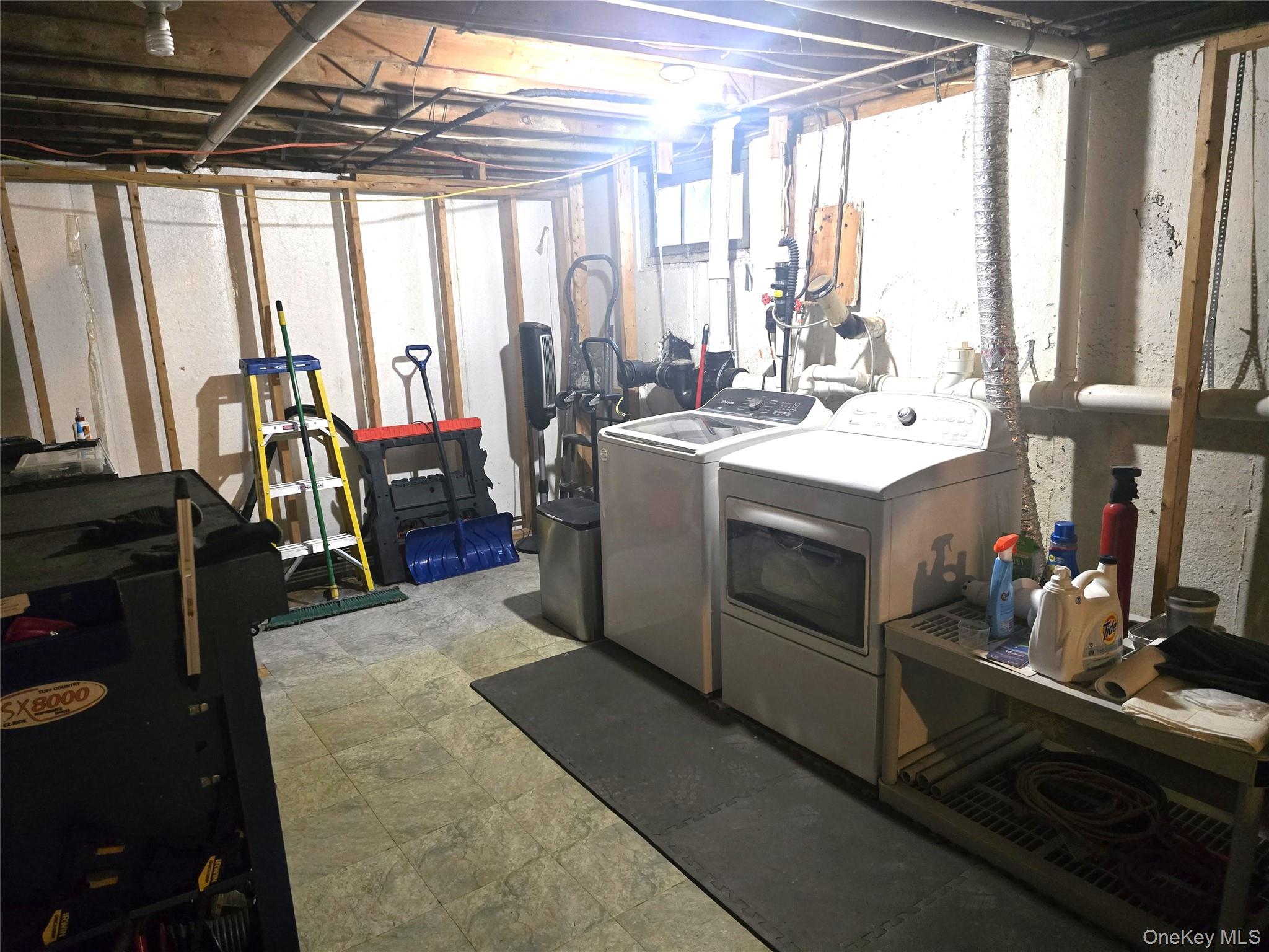79 Yaphank Avenue Property Photo 14