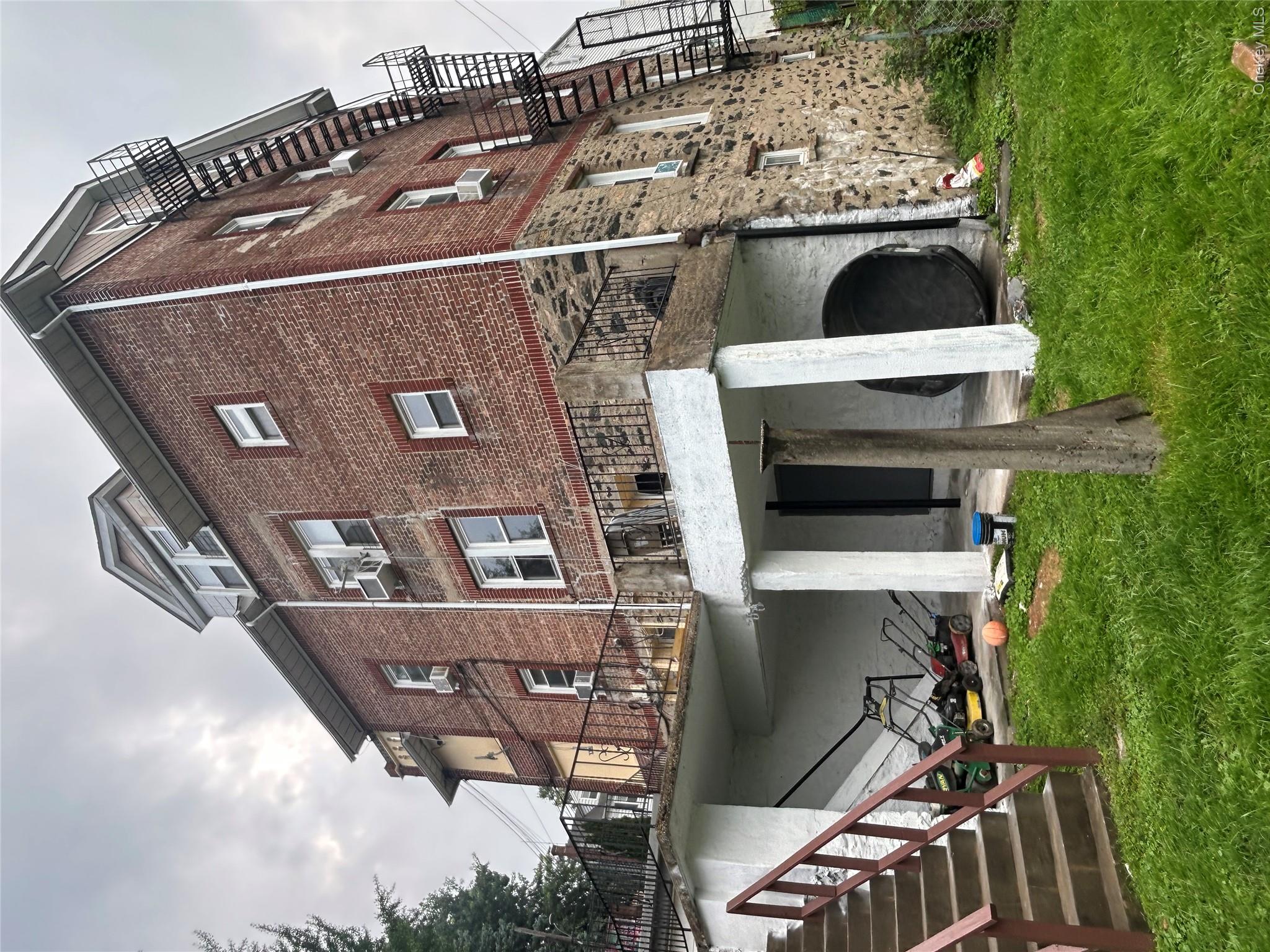 10 Hillbright Terrace Property Photo 2