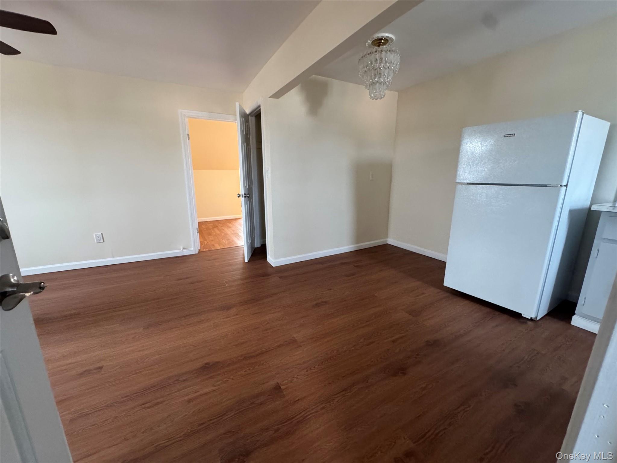 1046360 Property Photo 2