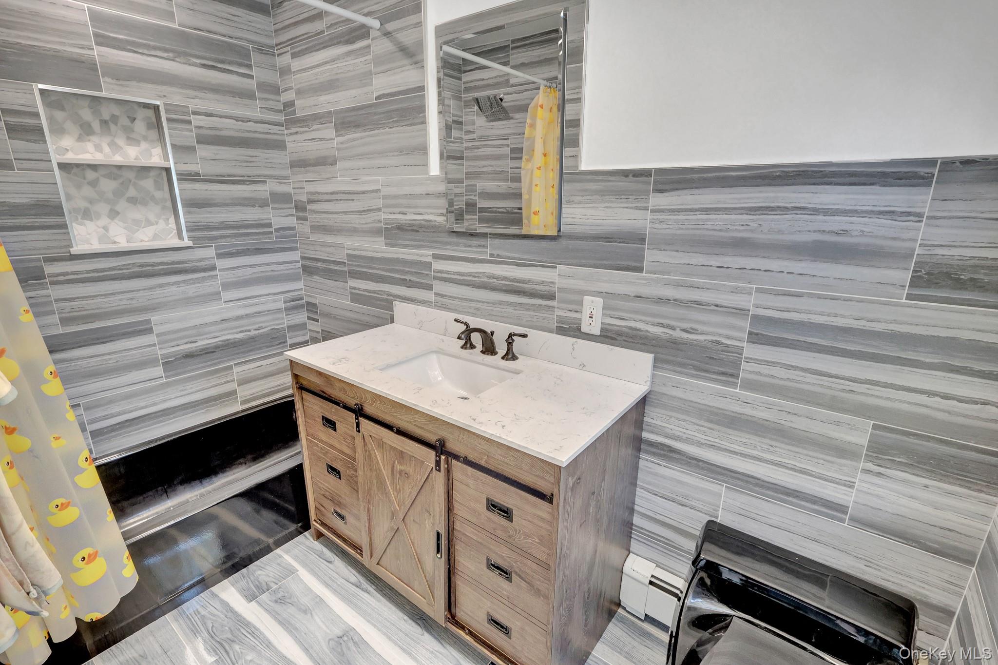 204 Bayview Avenue Property Photo 7