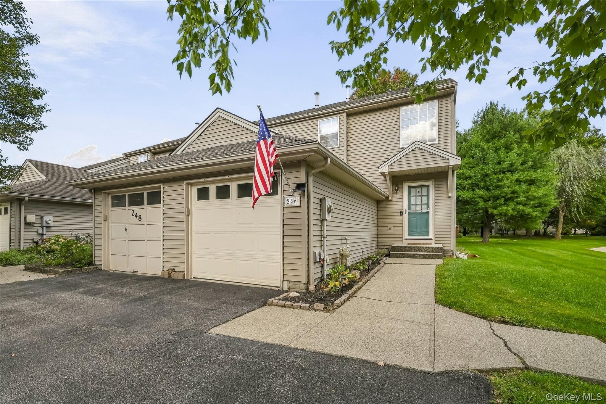 246 Crestwood Court Property Photo 17