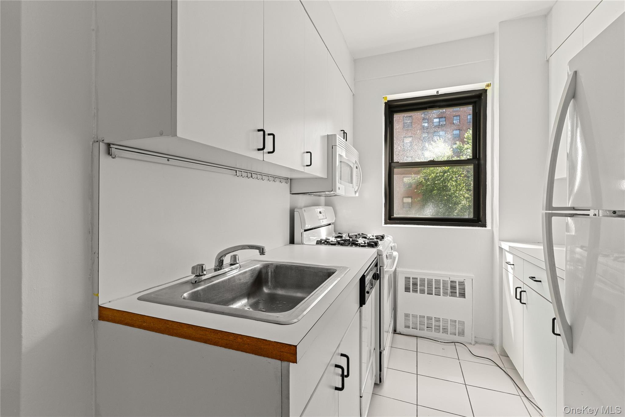 99-40 63 Road 1e Property Photo 14