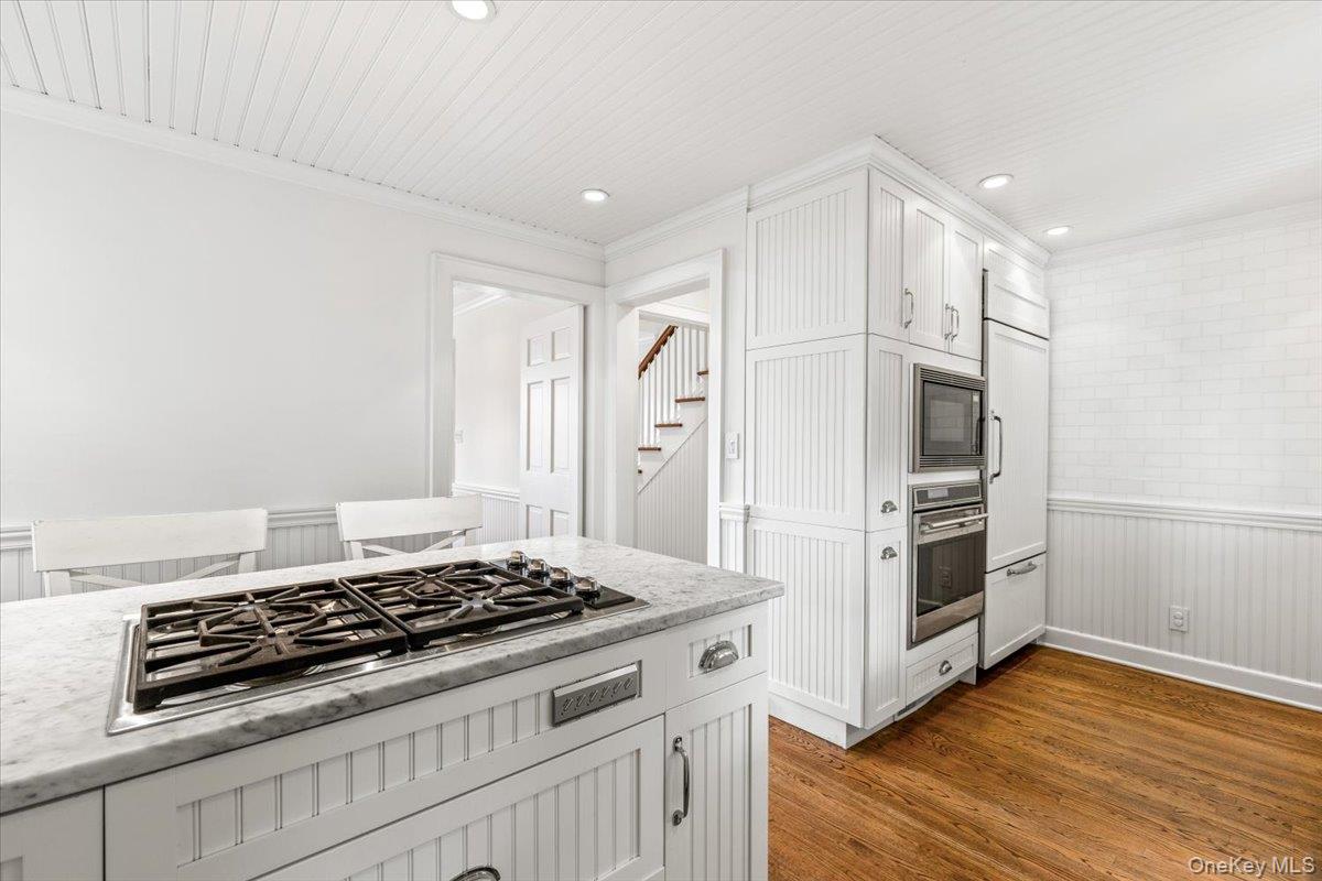 128 Ralph Avenue Property Photo 12
