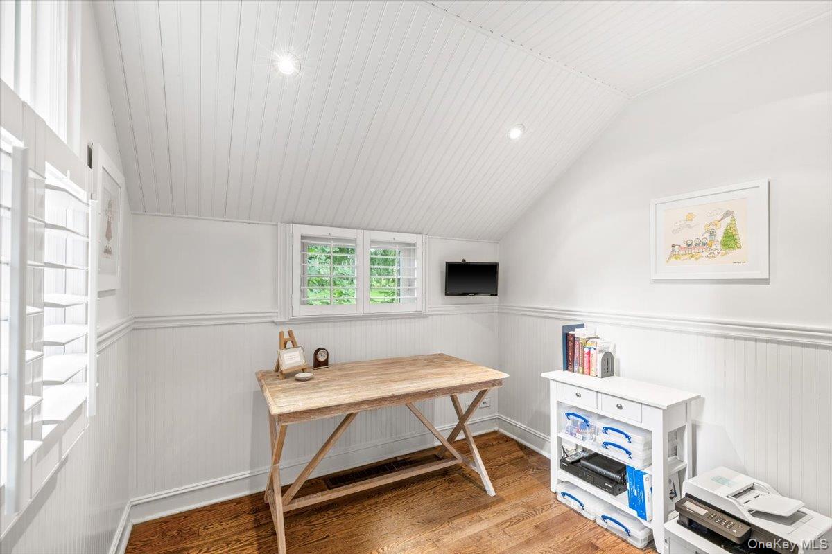 128 Ralph Avenue Property Photo 15