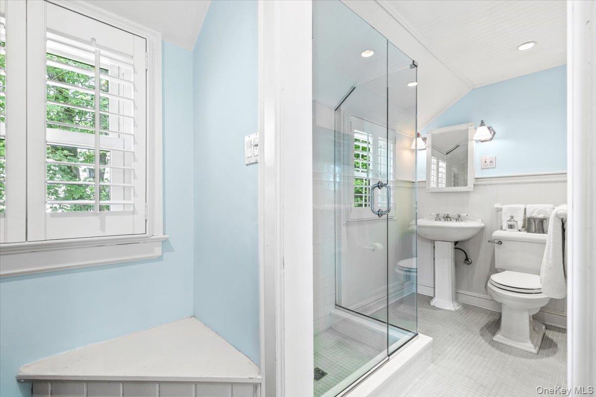 128 Ralph Avenue Property Photo 19